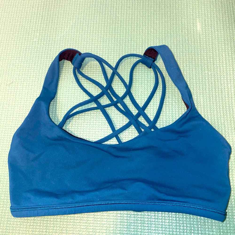 Lululemon sports bra size small - petite size 2
